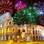 Feierliches Feuerwerk über Collosseo. Italien. Rom.