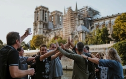 Reiseleiter Paris